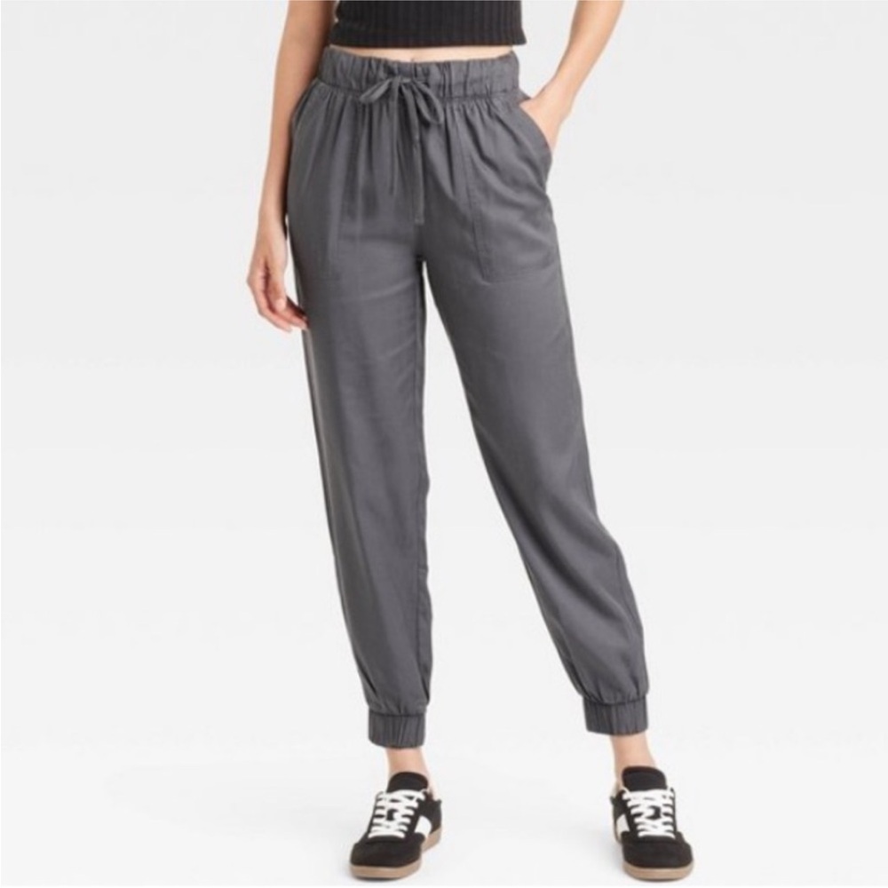 Universal Thread Grey High Rise Joggers